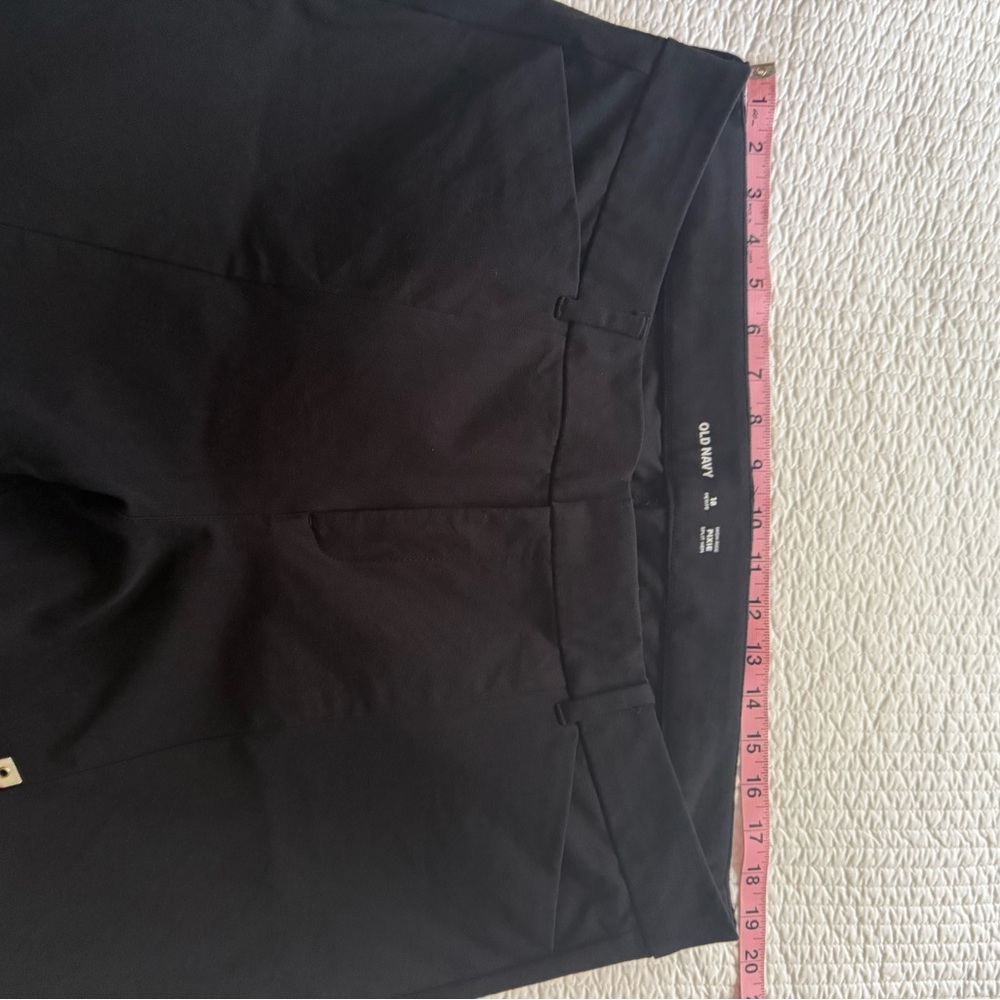 Old Navy High-Rise Black Split Hem Pixie Pants - image 4